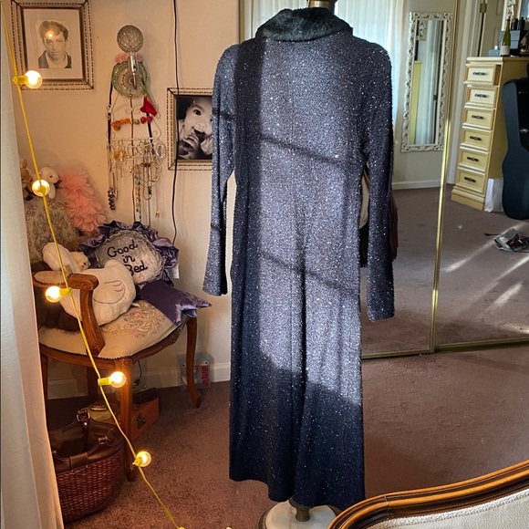 Vtg 90s Whimsigoth Black Sparkly Fur Collar Duster (M) - Picture 3 of 3
